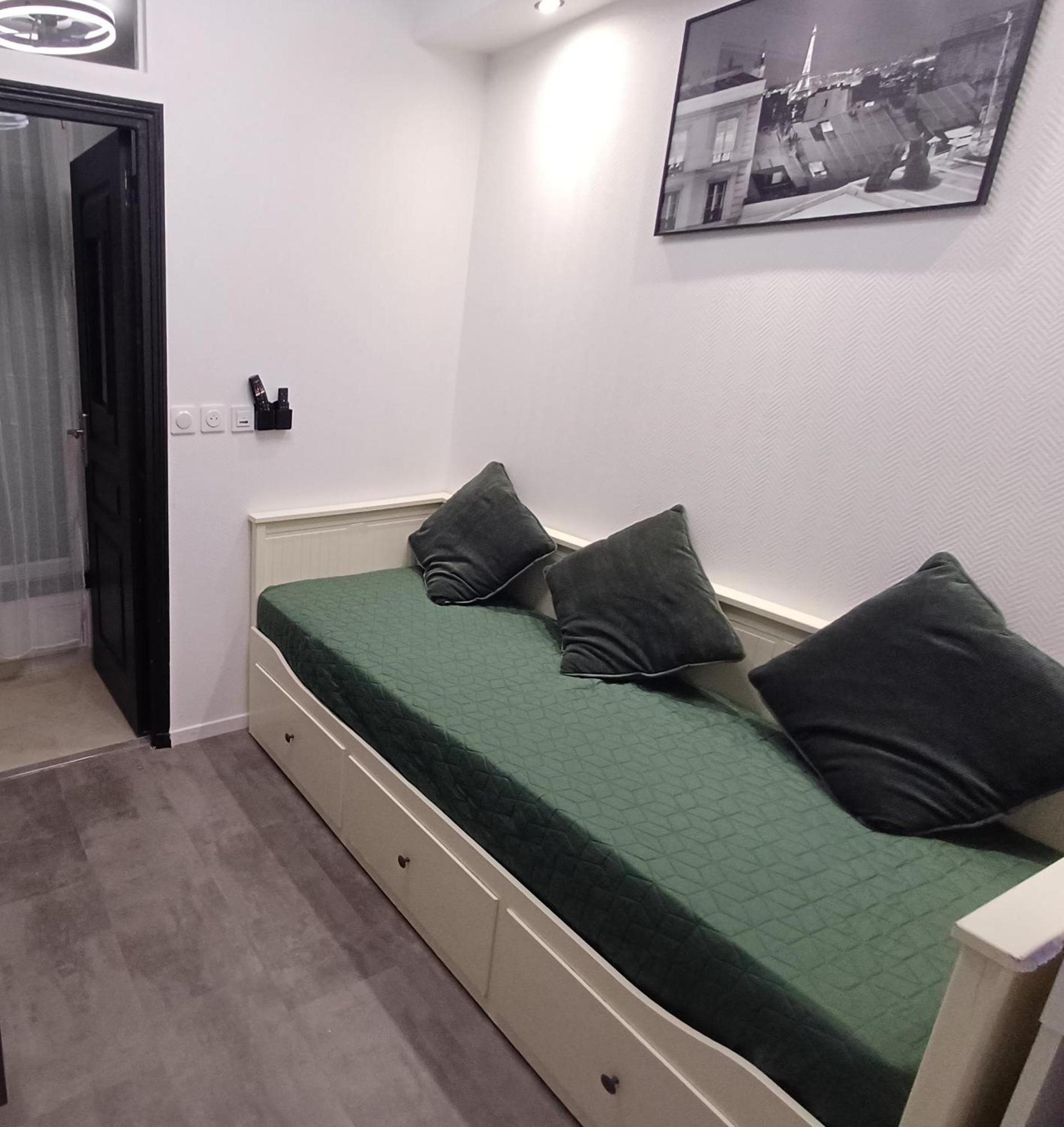 Bright Small Studio Paris Saint Ouen Saint-Ouen (Seine-Saint-Denis) Exterior foto